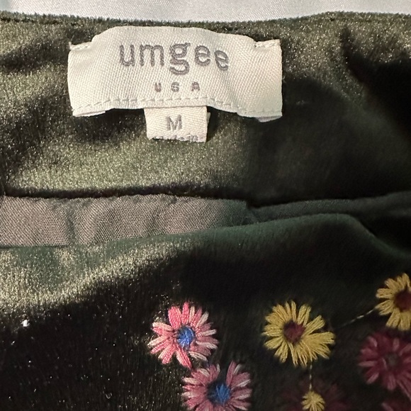 Umgee floral embroidered skirt - Picture 7 of 9